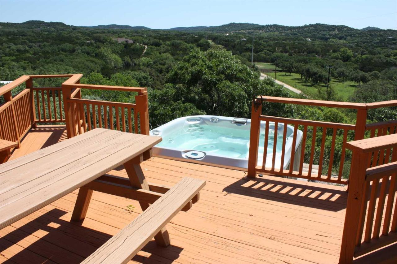 Rockin' B Ranch Bluff House Hotel Pipe Creek Екстериор снимка